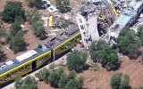 Scontro tra treni in Puglia, 23 morti